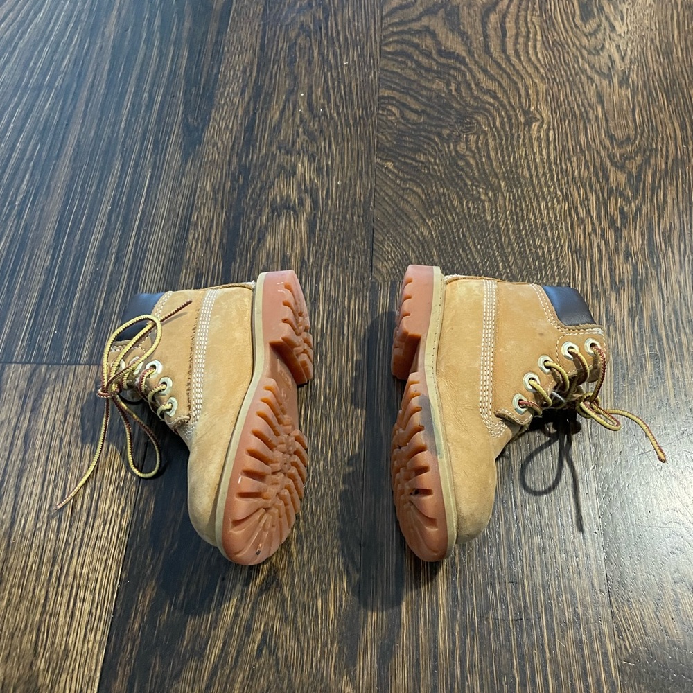 Toddler timberland work boots size 6.5